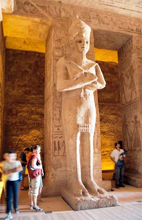 Abu_Simbel,_Ramesses#20008