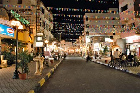 Hurghada,_main_stree#20009