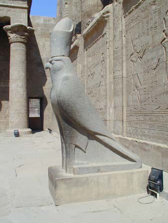 Edfu_Horus